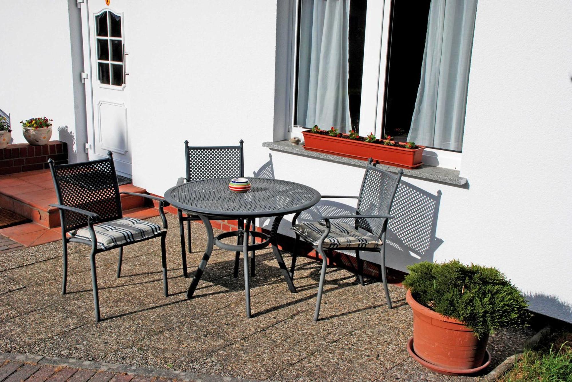 Ferienwohnungen im Haus am Deich Middelhagen Exterior foto